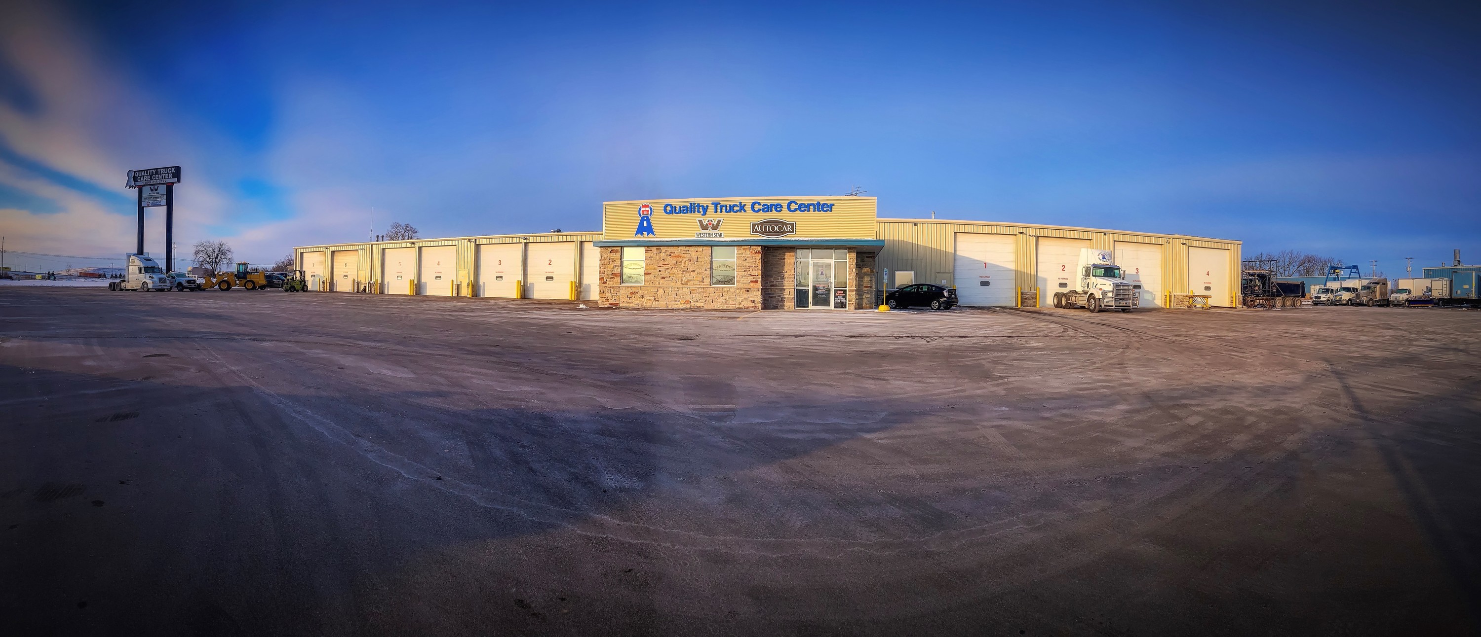 Hours Oshkosh Quality Truck Care Center Wisconsin